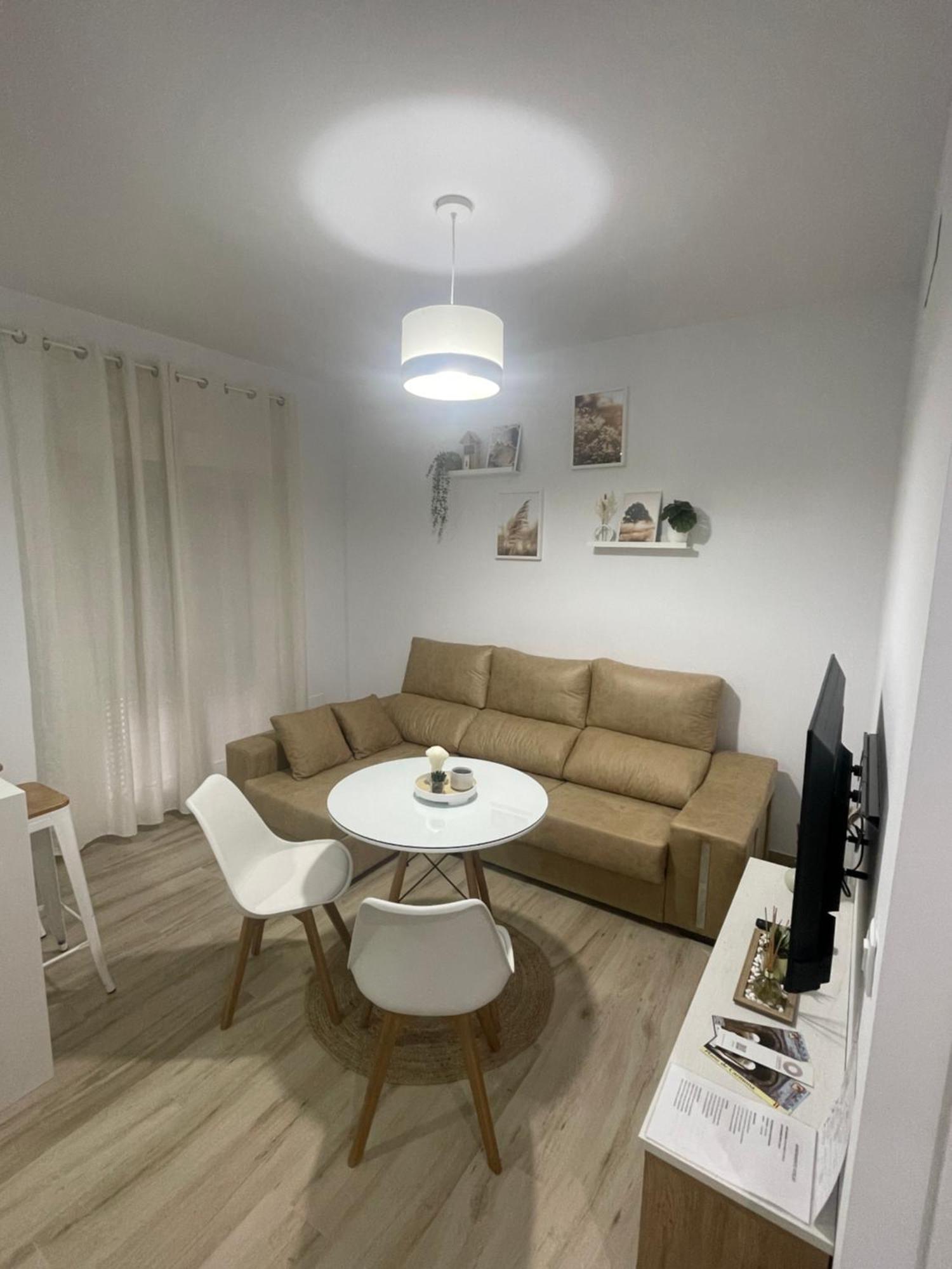 Apartamento Vitelio Кармона Екстер'єр фото